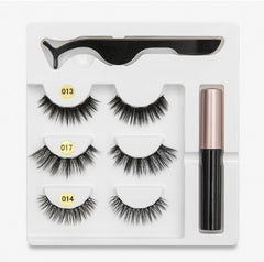 A Pair Of False Eyelashes With Magnets In Fashion