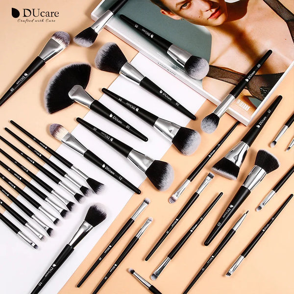 DUcare Professional Makeup Brush Set 10-32Pc Brushes Makeup Kit Synthetic Hair Foundation Power Eyeshadows Blending Beauty Tools