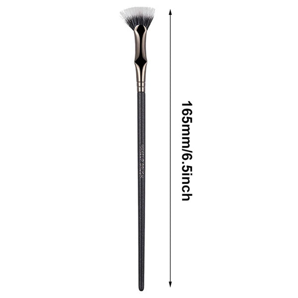 Angled Fan Shaped Eyelash Brush Multifunctional Eyelash Eyebrow Makeup Brush No Smearing Clumping for Upper Lower Eye Lash